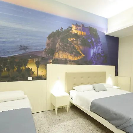 Nazzari ゲストハウス トロペーア