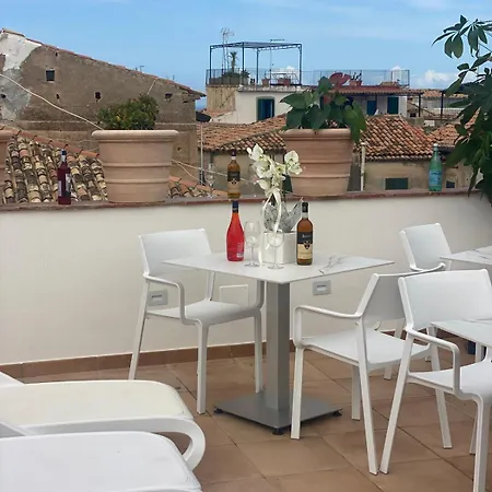 Nazzari 4*