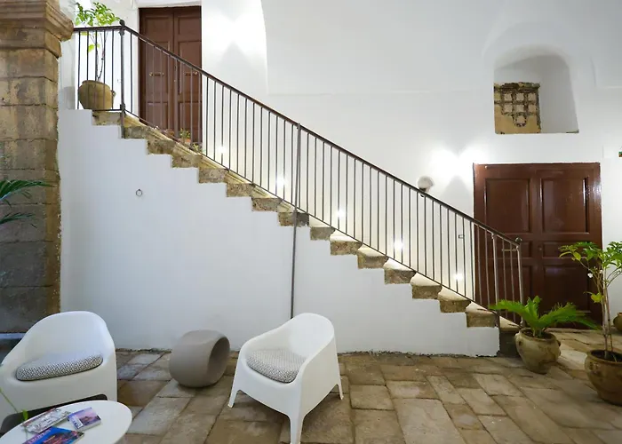 Nazzari בית הארחה טרופאה