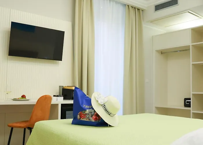 Nazzari בית הארחה טרופאה