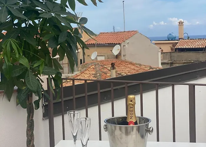 בית הארחה Nazzari טרופאה