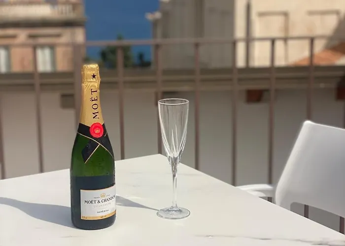 Nazzari בית הארחה 4*